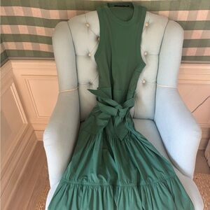 Veronica Beard Austyn dress. Green. Size Small.